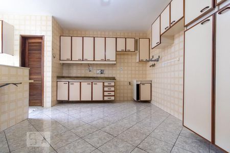 Apartamento à venda com 107m², 3 quartos e 2 vagasCozinha