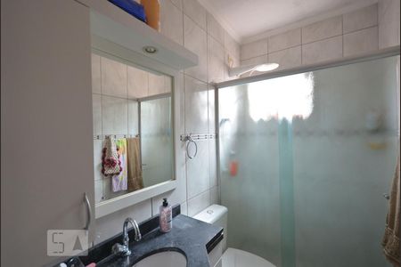 Casa à venda com 200m², 3 quartos e 2 vagas Casa à venda com 200m², 3 quartos e 2 vagasBanheiro Social