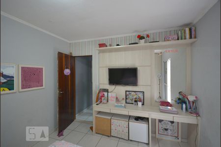 Casa à venda com 200m², 3 quartos e 2 vagas Casa à venda com 200m², 3 quartos e 2 vagasQuarto 3