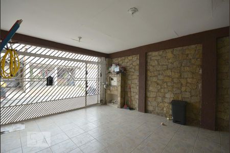Casa à venda com 200m², 3 quartos e 2 vagas Casa à venda com 200m², 3 quartos e 2 vagasGaragem
