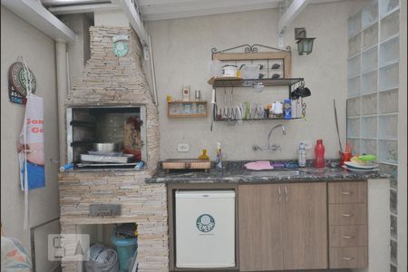 Casa à venda com 200m², 3 quartos e 2 vagas Casa à venda com 200m², 3 quartos e 2 vagasChurrasqueira