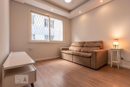 Sala de apartamento para alugar com 1 quarto, 45m² em Passo da Areia, Porto Alegre