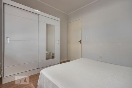 Quarto de apartamento para alugar com 1 quarto, 45m² em Passo da Areia, Porto Alegre