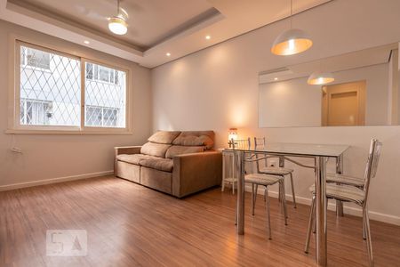 Sala de apartamento para alugar com 1 quarto, 45m² em Passo da Areia, Porto Alegre