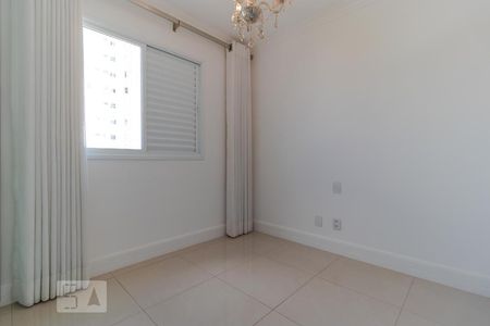 Apartamento para alugar com 70m², 2 quartos e 2 vagasQuarto