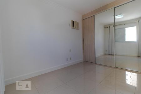 Apartamento para alugar com 70m², 2 quartos e 2 vagasSuíte