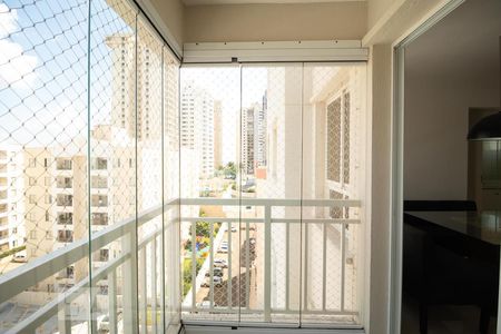 Apartamento para alugar com 70m², 2 quartos e 2 vagasSacada com Escritório