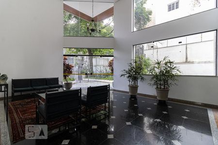 Apartamento à venda com 167m², 3 quartos e 3 vagas Apartamento à venda com 167m², 3 quartos e 3 vagasHall de Entrada