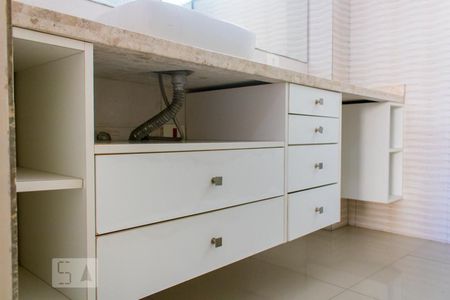 Apartamento à venda com 160m², 3 quartos e 1 vagaBanheiro da Suíte