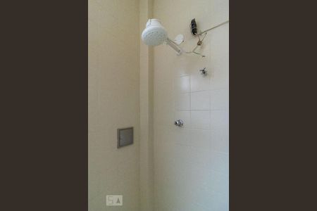 Apartamento à venda com 66m², 2 quartos e 1 vaga Apartamento à venda com 66m², 2 quartos e 1 vagaDetalhe do Banheiro