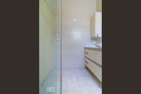 Apartamento à venda com 66m², 2 quartos e 1 vaga Apartamento à venda com 66m², 2 quartos e 1 vagaBanheiro