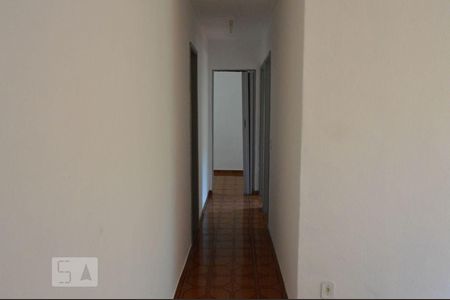 Corredor de apartamento à venda com 3 quartos, 59m² em Santa Rosa, Niterói