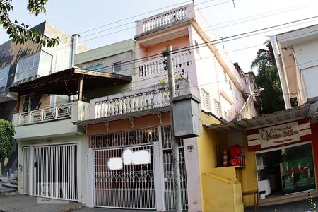 Casa à venda com 160m², 3 quartos e 2 vagasFachada