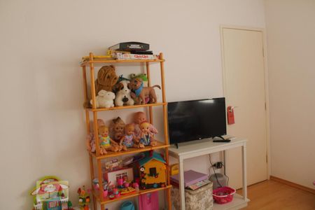 Casa à venda com 144m², 3 quartos e 4 vagasQuarto 2