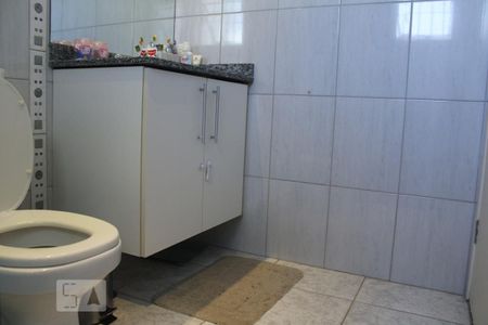 Casa à venda com 144m², 3 quartos e 4 vagasBanheiro do Quarto 3