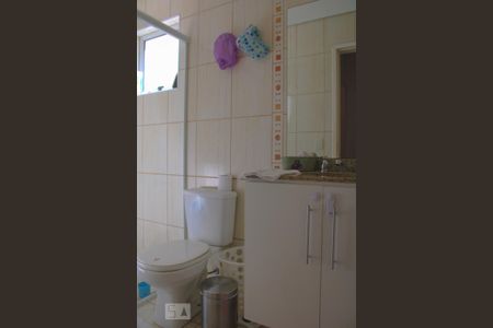 Casa à venda com 144m², 3 quartos e 4 vagasBanheiro