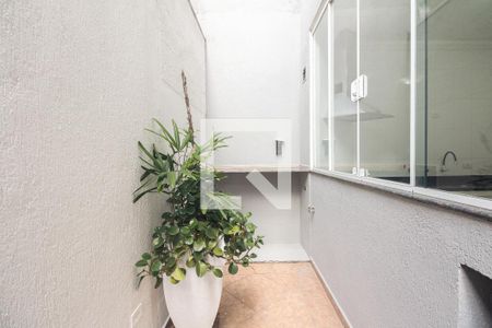 Casa à venda com 140m², 3 quartos e 2 vagasQuintal Lateral