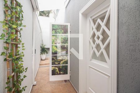 Casa à venda com 140m², 3 quartos e 2 vagasQuintal Lateral