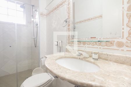 Casa à venda com 140m², 3 quartos e 2 vagasSuíte - Banheiro Suíte