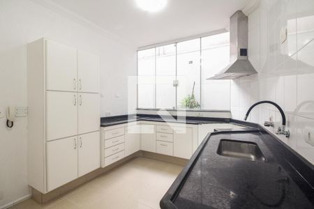 Casa à venda com 140m², 3 quartos e 2 vagasCozinha