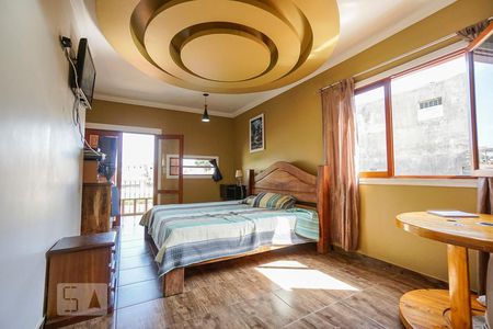 Casa à venda com 238m², 4 quartos e 2 vagas Casa à venda com 238m², 4 quartos e 2 vagasquarto 4