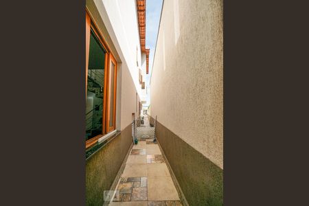 Casa à venda com 238m², 4 quartos e 2 vagas Casa à venda com 238m², 4 quartos e 2 vagasCorredor