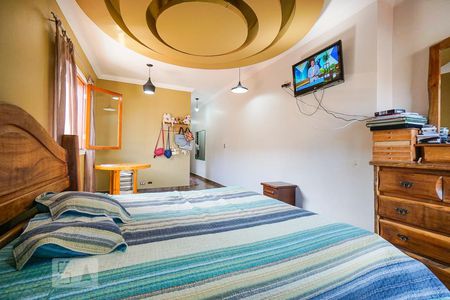 Casa à venda com 238m², 4 quartos e 2 vagas Casa à venda com 238m², 4 quartos e 2 vagasquarto 4