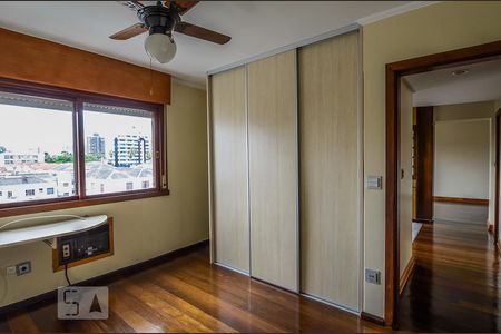 Quarto de apartamento para alugar com 2 quartos, 117m² em Menino Deus, Porto Alegre