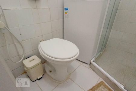 Apartamento à venda com 31m², 1 quarto e sem vaga Apartamento à venda com 31m², 1 quarto e sem vagaBanheiro da Suíte