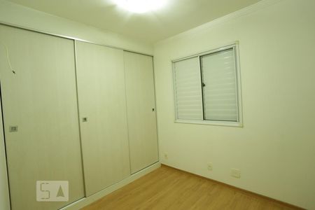 Apartamento à venda com 55m², 3 quartos e 1 vagaQuarto 2