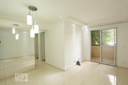 Sala de apartamento à venda com 3 quartos, 55m² em Vila Talarico, São Paulo