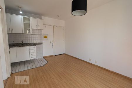 Sala de apartamento para alugar com 1 quarto, 28m² em Vila Buarque, São Paulo