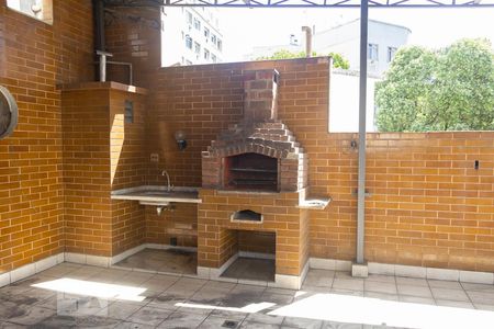 Casa à venda com 450m², 5 quartos e 4 vagas Casa à venda com 450m², 5 quartos e 4 vagaschurrasqueira