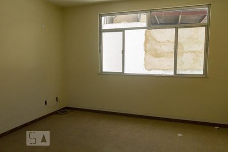 Casa à venda com 450m², 5 quartos e 4 vagas Casa à venda com 450m², 5 quartos e 4 vagassala do quarto andar