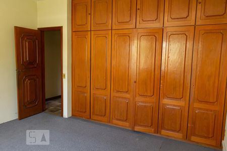 Casa à venda com 450m², 5 quartos e 4 vagas Casa à venda com 450m², 5 quartos e 4 vagasquarto 2