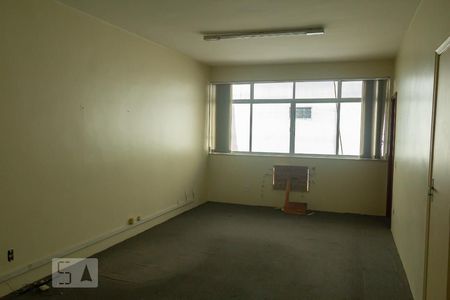 Casa à venda com 450m², 5 quartos e 4 vagas Casa à venda com 450m², 5 quartos e 4 vagasquarto 4 suíte