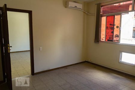 Casa à venda com 450m², 5 quartos e 4 vagas Casa à venda com 450m², 5 quartos e 4 vagasquarto 5 suíte