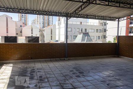 Casa à venda com 450m², 5 quartos e 4 vagas Casa à venda com 450m², 5 quartos e 4 vagas área externa do quarto andar