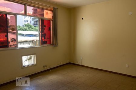 Casa à venda com 450m², 5 quartos e 4 vagas Casa à venda com 450m², 5 quartos e 4 vagasquarto 5 suíte