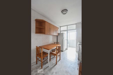 Apartamento à venda com 85m², 2 quartos e 1 vagaCozinha