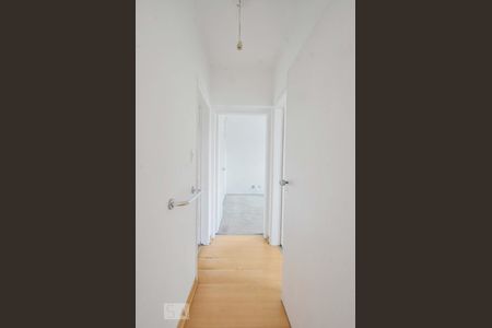 Apartamento à venda com 85m², 2 quartos e 1 vagaCorredor