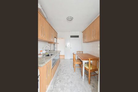 Apartamento à venda com 85m², 2 quartos e 1 vagaCozinha