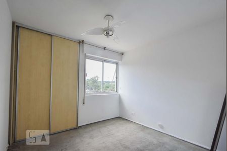 Apartamento à venda com 85m², 2 quartos e 1 vagaQuarto 02