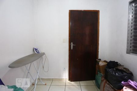 Casa à venda com 120m², 3 quartos e 2 vagasQuarto 3