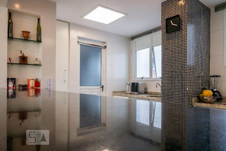 Apartamento à venda com 170m², 3 quartos e 4 vagasCozinha