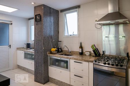 Apartamento à venda com 170m², 3 quartos e 4 vagasCozinha