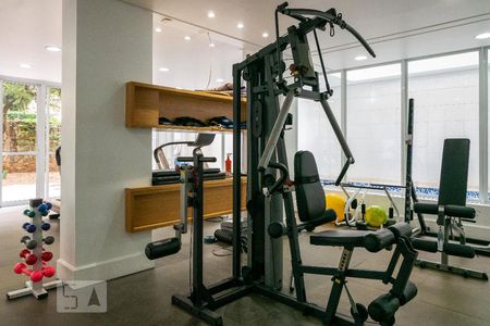 Apartamento à venda com 170m², 3 quartos e 4 vagasÁrea comum - Academia