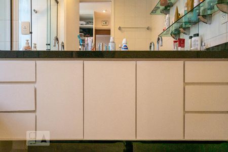 Apartamento à venda com 170m², 3 quartos e 4 vagassuíte 1