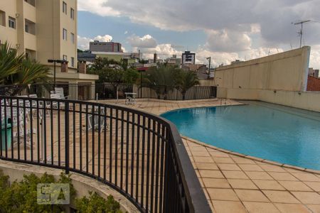 Apartamento para alugar com 50m², 2 quartos e 1 vaga Apartamento para alugar com 50m², 2 quartos e 1 vagaÁrea comum - Piscina