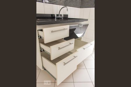 Apartamento para alugar com 50m², 2 quartos e 1 vaga Apartamento para alugar com 50m², 2 quartos e 1 vagaCozinha